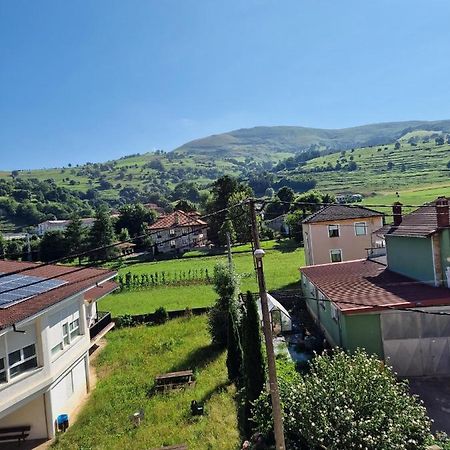 Apartamento Sujarrera Villacarriedo Bagian luar foto